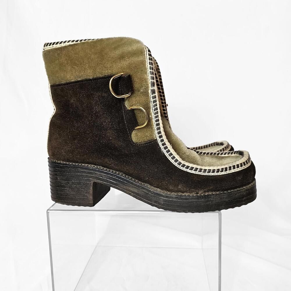 Two-Tone Suede Heeled Ski Snow Boots with Fur Detailing sz US 6.5/7